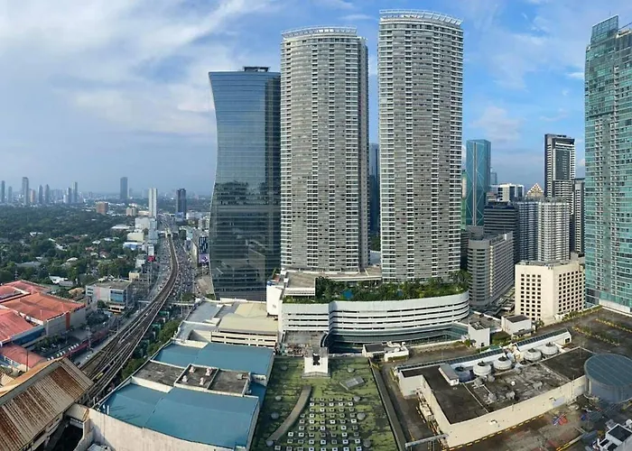 Amazing Views Across Shangrila Mall And Near Megamall Greenfield District Manila